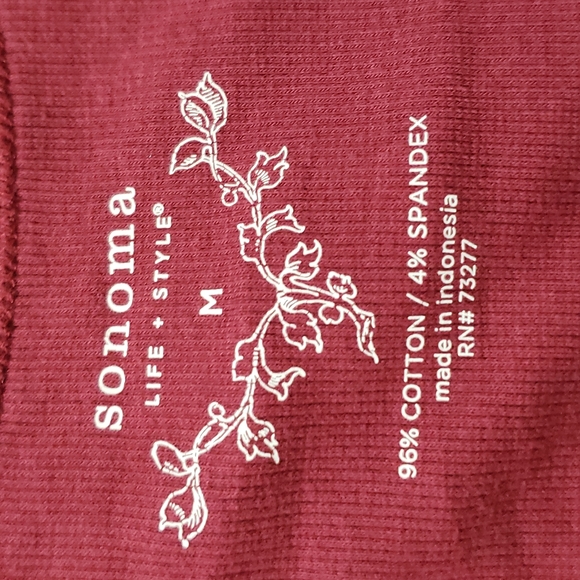 Sonoma - Magenta Ribbed Tank with Beaded shoulders - Ladies Medium - Picture 3 of 10